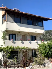 Livelunga Garden - Image 2