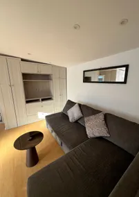 Studio in Greenford - 20 mins to Heathrow or London - Image 4