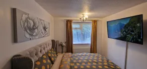 Detached 3 Bedroom House in Leicester with Private Parking - Image 3