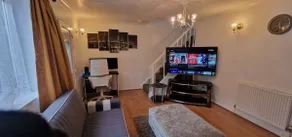 Detached 3 Bedroom House in Leicester with Private Parking - Image 2