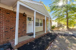Homey Stay: 9min to Downtown Raleigh - Image 3