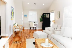 Narragansett Vacation Beach Home - Image 2