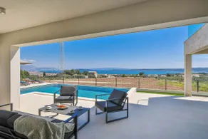 Luxury Villa Sunlife with pool - Image 2