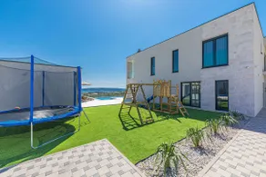 Luxury Villa Sunlife with pool - Image 5