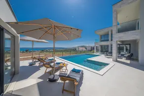 Luxury Villa Sunlife with pool - Image 4