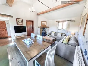 Beeches Farmhouse Country Cottages & Rooms - Image 3