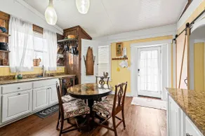 Charming Historic Home w/ Yard | Near Cincinnati - Image 4