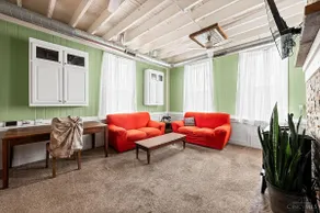 Charming Historic Home w/ Yard | Near Cincinnati - Image 3