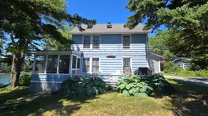 Waterfront Cottage on Cozy Harbor in Southport, ME - Image 3