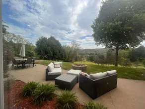 Cozy Lower Level on Golf Course - Image 2