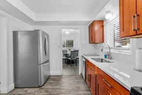 Spacious 2bd/1.5ba Home - Image 4
