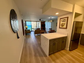 Beautifully remodeled Ocean & Pool View 2 bdrm con - Image 2