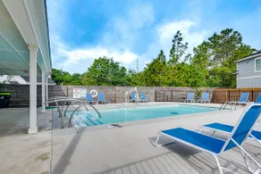 The Mermaid Cottage- central location/pool/more! - Image 2