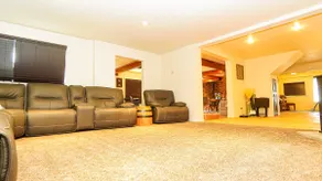 Coastal Farmhouse w/ indoor heated pool - Image 3