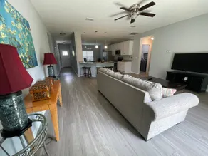 Cozy 4BR Near St Johns River - Image 5