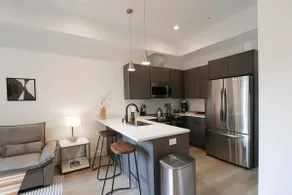 Unit 6: Studio Queen +Sofa Bed in the heart of DC - Image 2