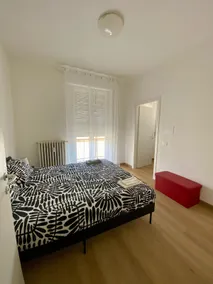 Bright four-room apartment in the center - Image 4
