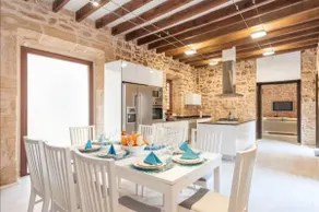 Casa Sa Pedra, en el Centro Histórico de Alcudia - Image 4