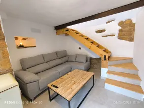The Little House of the Vineyard - Image 3