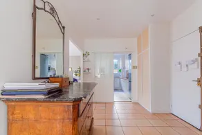 90 m2 apartment on enclosed garden - Image 5