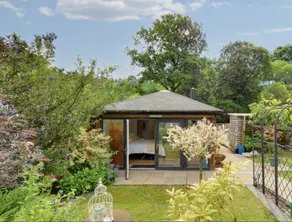Holders Cabin - Image 3