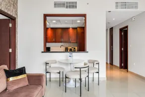 bnbmehomes - 29 Boulevard Tower 1 - Image 2
