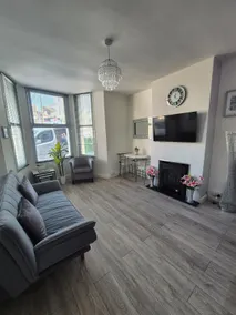 6 min to euro tunnel 1 bed ground floor apartment - Image 4