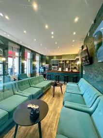 3-star Hotel Connecting Rooms - Image 3