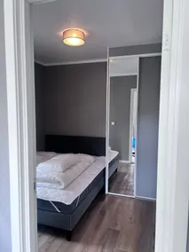 Newly built, bright apartment - Image 4