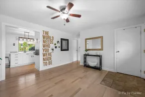 Private. Pet Friendly. Hot Tub. Fireplace. In Town - Image 5