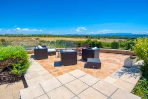 Farmhouse with pool, tennis, pétanque, studio and view - Image 5