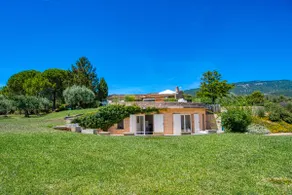 Farmhouse with pool, tennis, pétanque, studio and view - Image 4