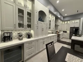 New Listing - Early Bird Deal 5BD/4BA Upscale Home - Image 3