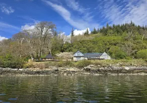 Loch Fyne Edge - A Luxurious Lochside Haven - Image 3