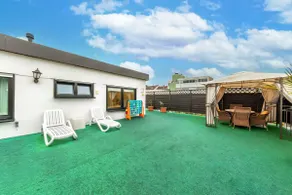 PMC suite with rooftop terrace - Image 2