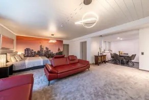 PMC suite with rooftop terrace - Image 4