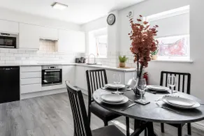 Waterfront 2 Bed Apartment | Free Parking & Wi-Fi - Image 3