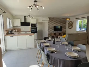 House, 4 bedrooms, comfortable, ideal for families & pros - Image 3