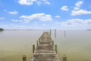 Bayfront Escape | Private Dock, Fishing & Crabbing - Image 4