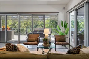 Spacious Tri-Story 4BR Home@Mt Ommaney Golf Course - Image 4