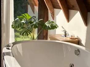 Cabin with hydro in nature - Baoba suites - Image 5