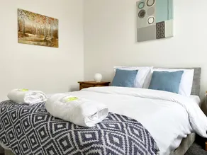 Cosy Seaside Haven - Image 2