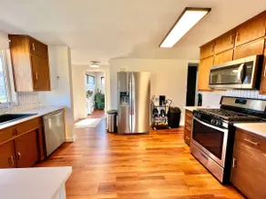 Your Ideal Group Retreat! 5BD Home Made for Memori - Image 2