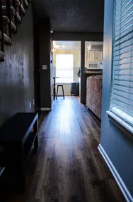 3 level Colorado Townhouse 2 Car Garage Parking! - Image 3