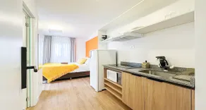 Studio with car space & balcony! - Image 2