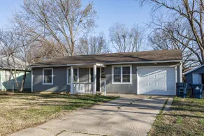 Modern & Inviting Remodeled 3BR - Image 2