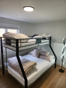Coziest Nest at Kenmount Terrace - Image 4