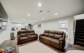 Bright & Spacious 3BR Basement - Image 2