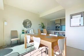 Double-Storey Retreat, Stunning Views & Parking - Image 3