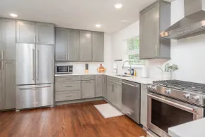 Spacious 3BR/2BA Retreat - Image 5